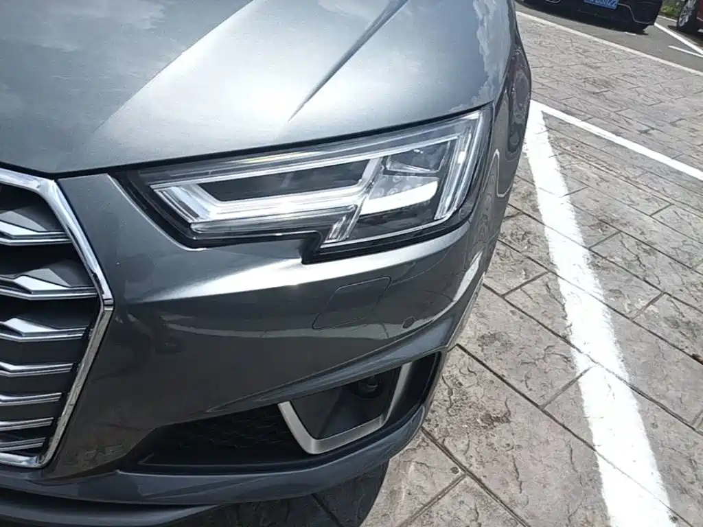 Audi A4 (Import) 2020 2020 Avant Pioneer 40 TFSI Fashion Dynamic