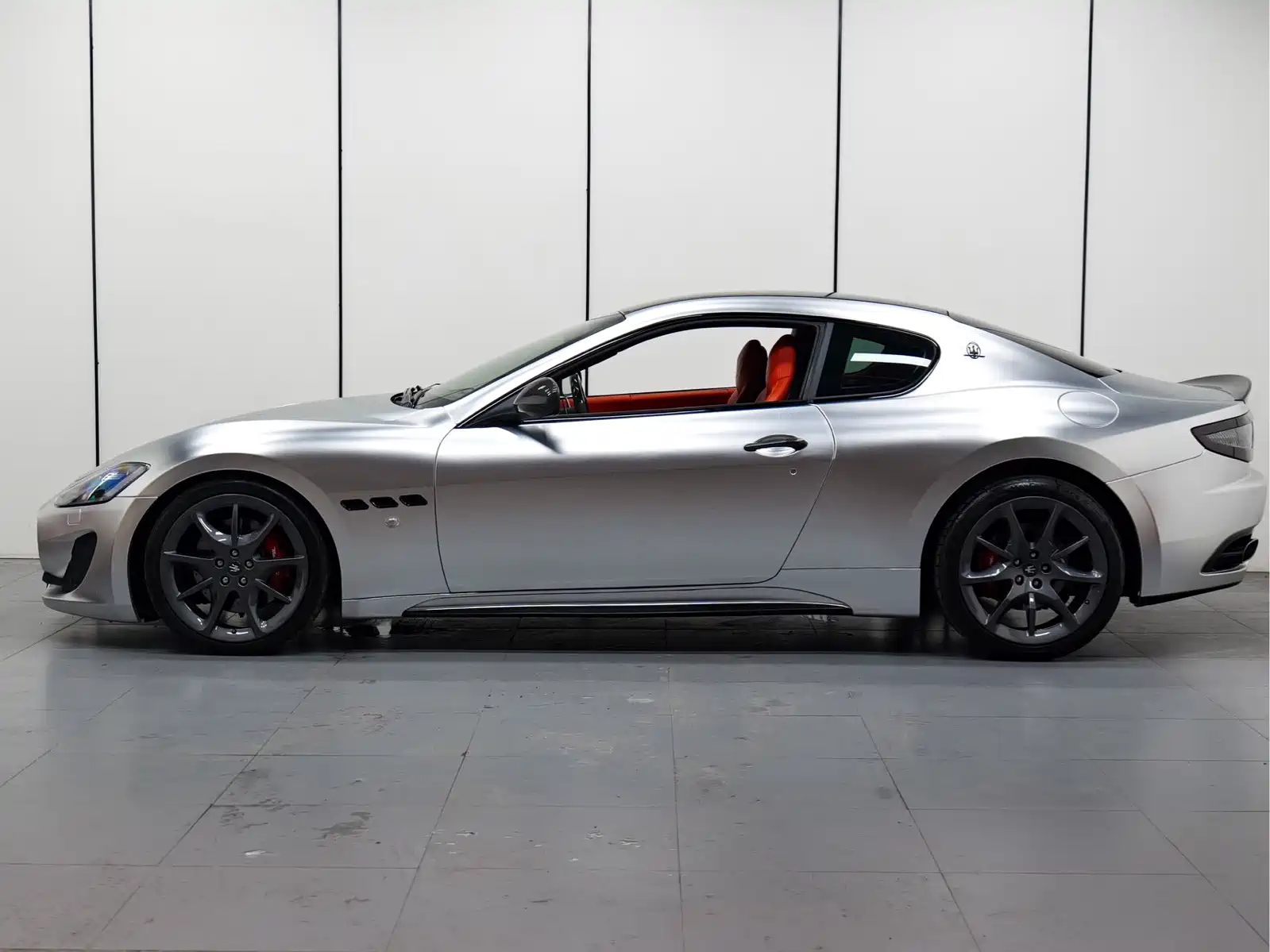 صورة 5 - Maserati GranTurismo