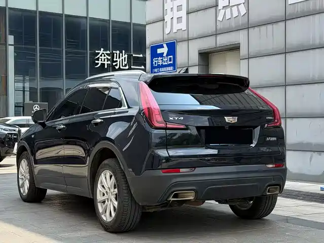 Cadillac XT4 2021 28T FWD Technology Edition — фото 3
