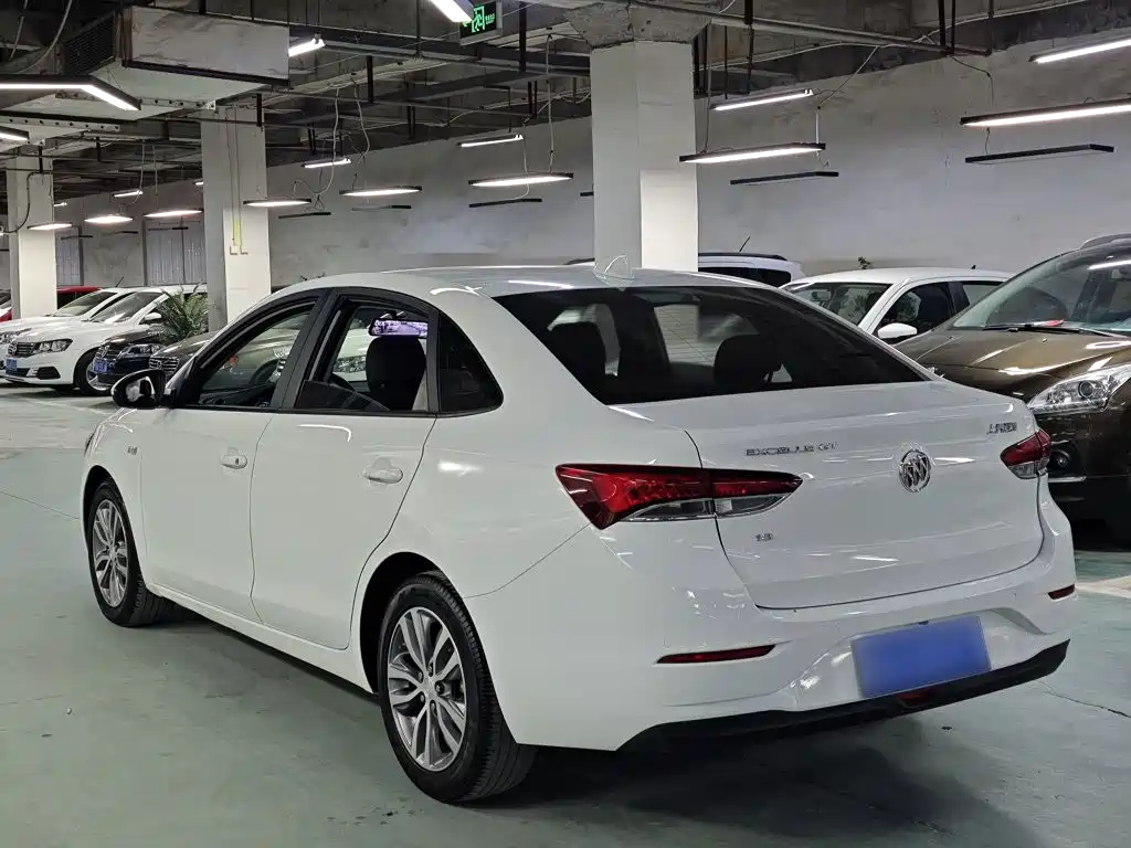 Фото 24 - Buick Excelle