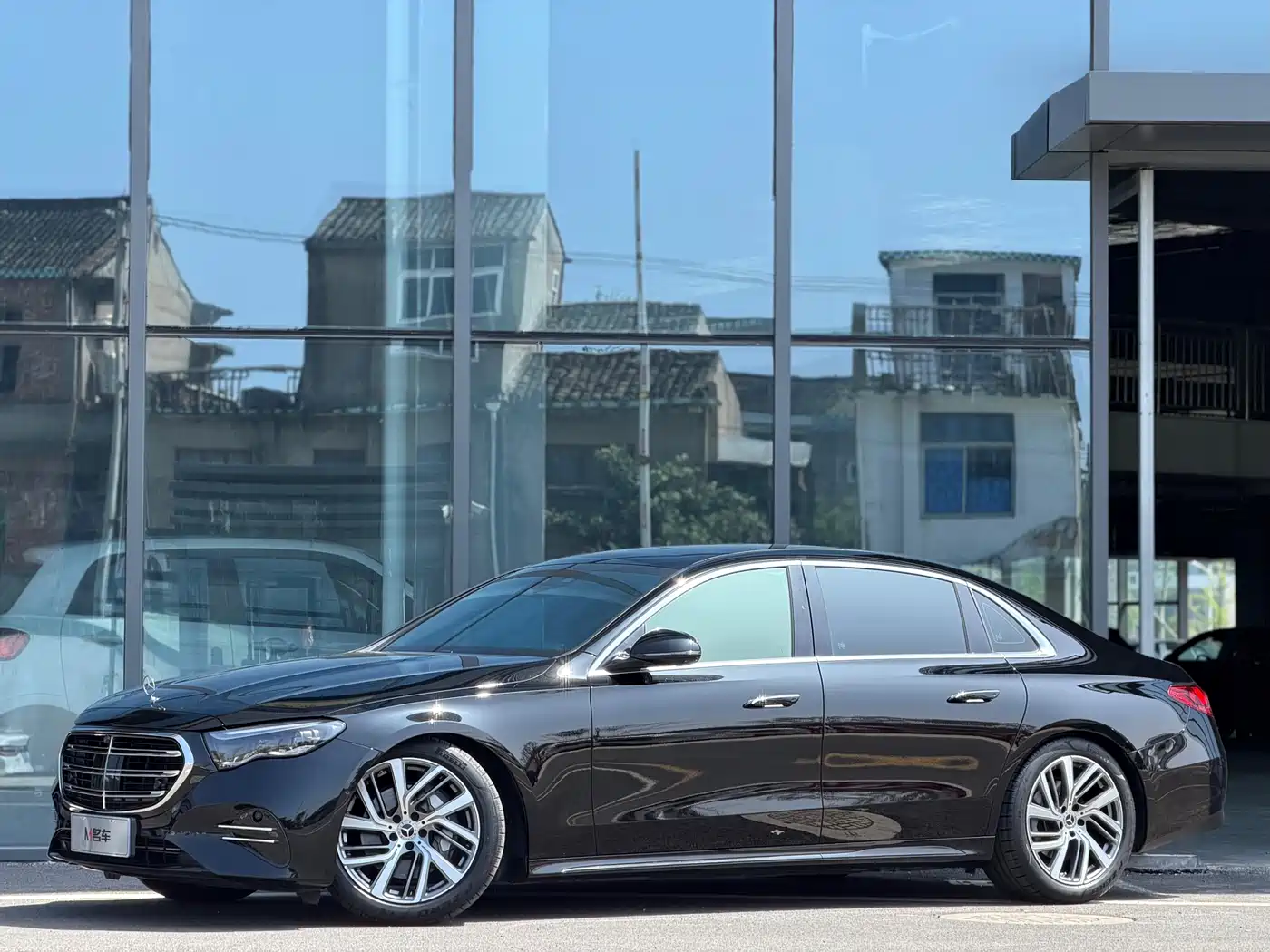 Mercedes-Benz E-Class 2024 E 300 L Fashion
