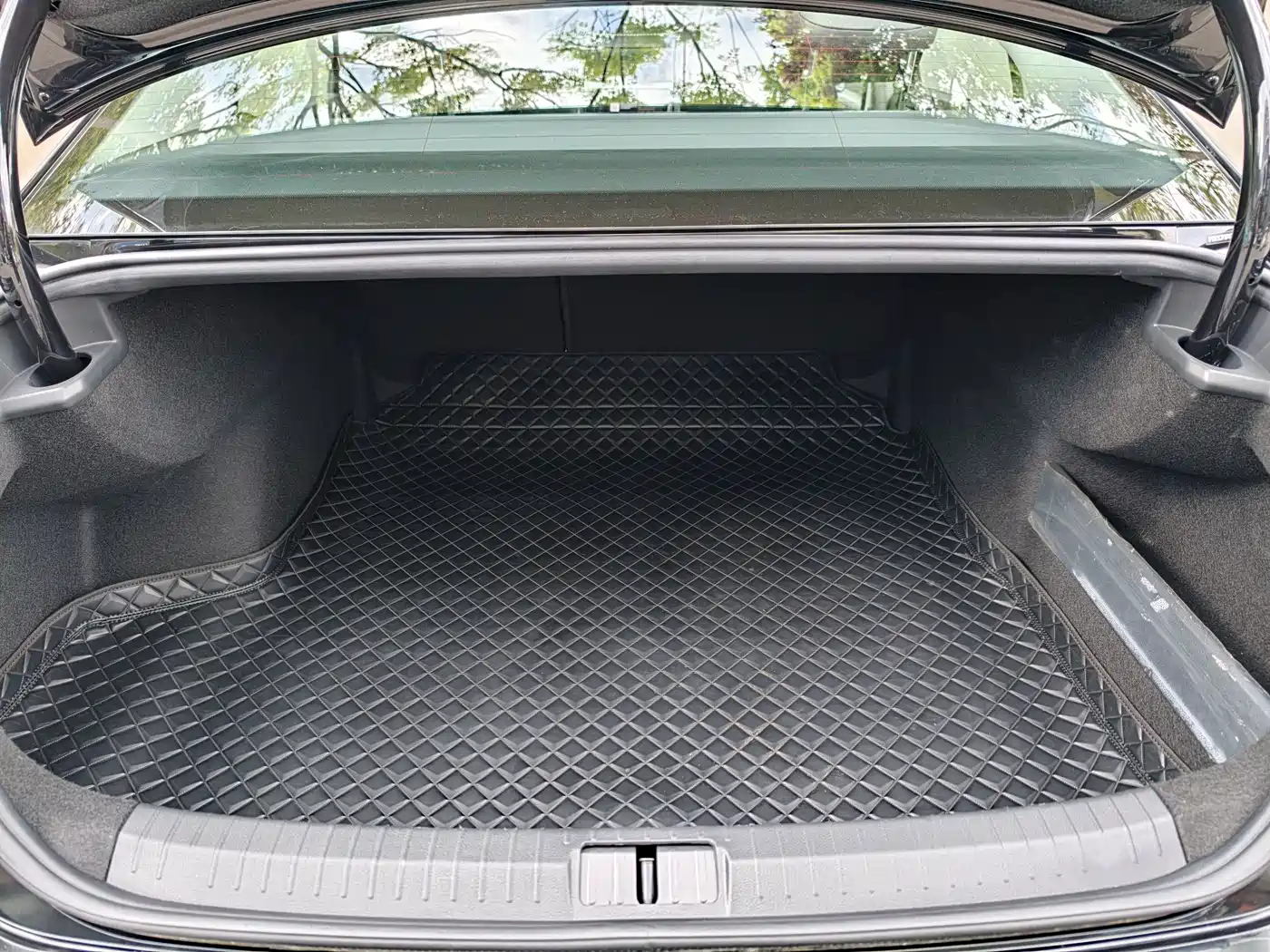 Volkswagen Magotan 2023 2 Million Units Commemorative Edition 280TSI DSG Comfort фото 29