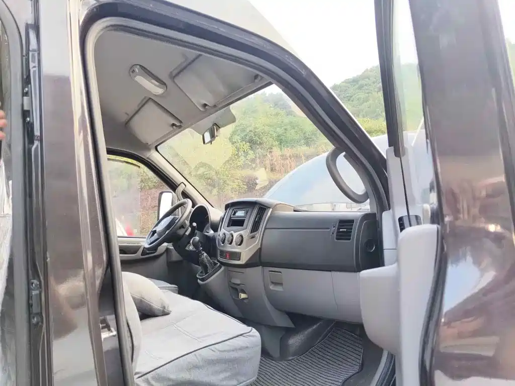 Dongfeng Yufeng Yufeng 2017 2016 2.5T Transport Edition Yulibao SWB Mid-roof China V ZD25