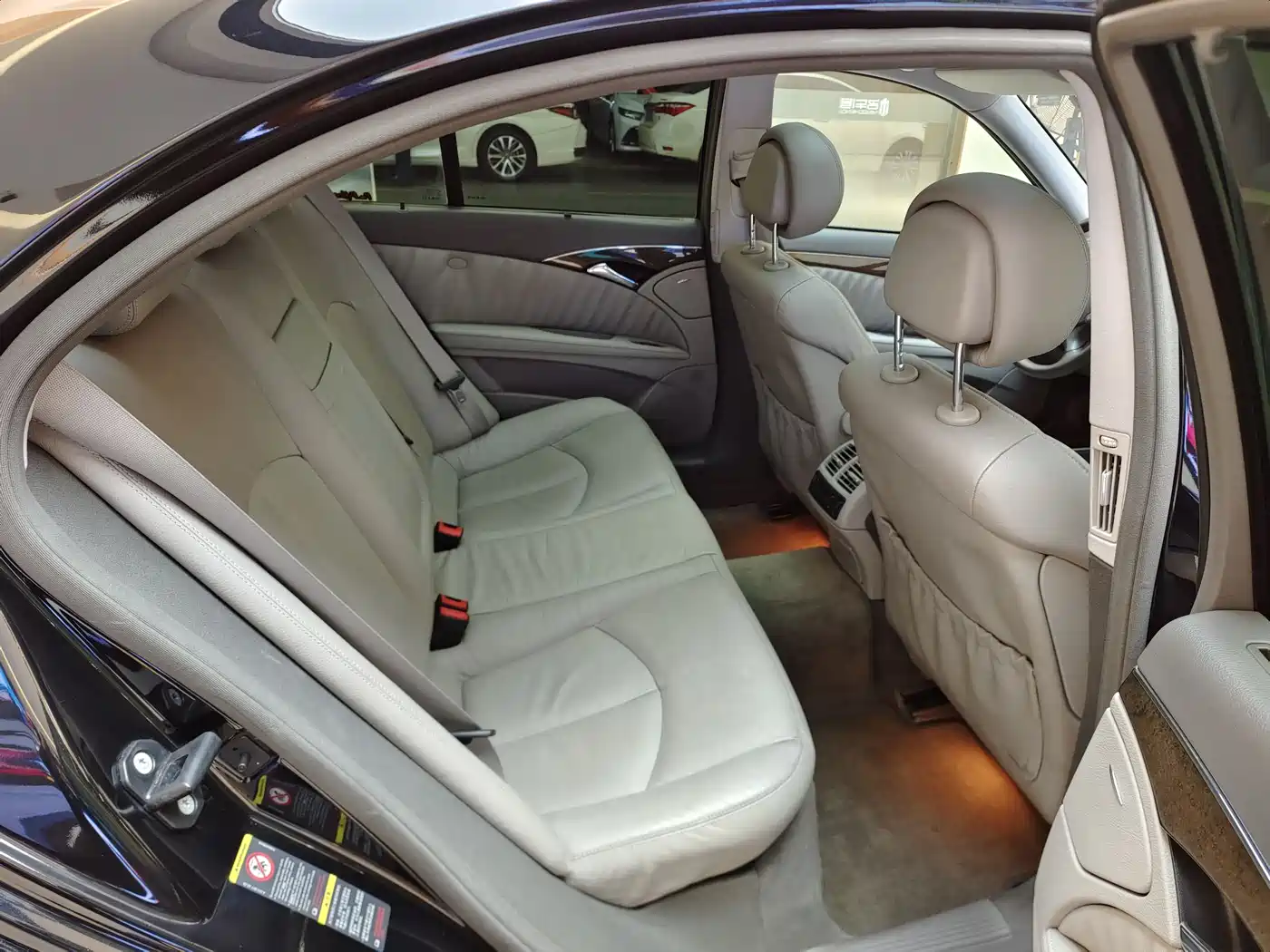 Mercedes-Benz E-Class 2008 Model E 280 Personality Sport Edition фото 17
