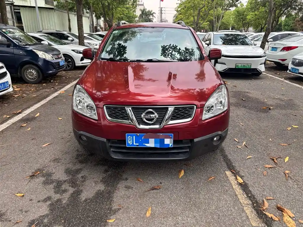 Nissan Qashqai 2012 2011 2.0XL Fire CVT 2WD