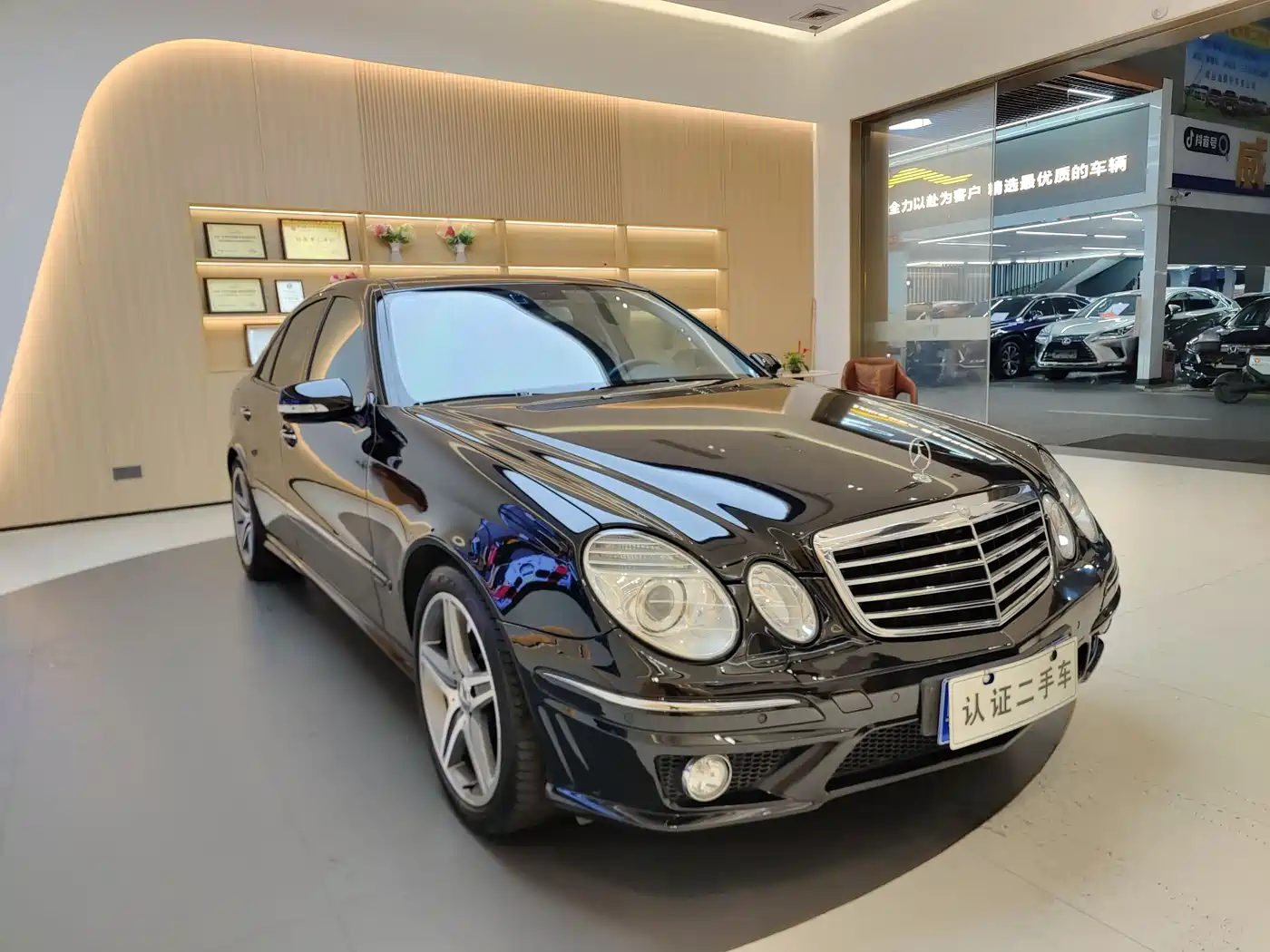 Mercedes-Benz E-Class 2008 Model E 280 Personality Sport Edition фото 3