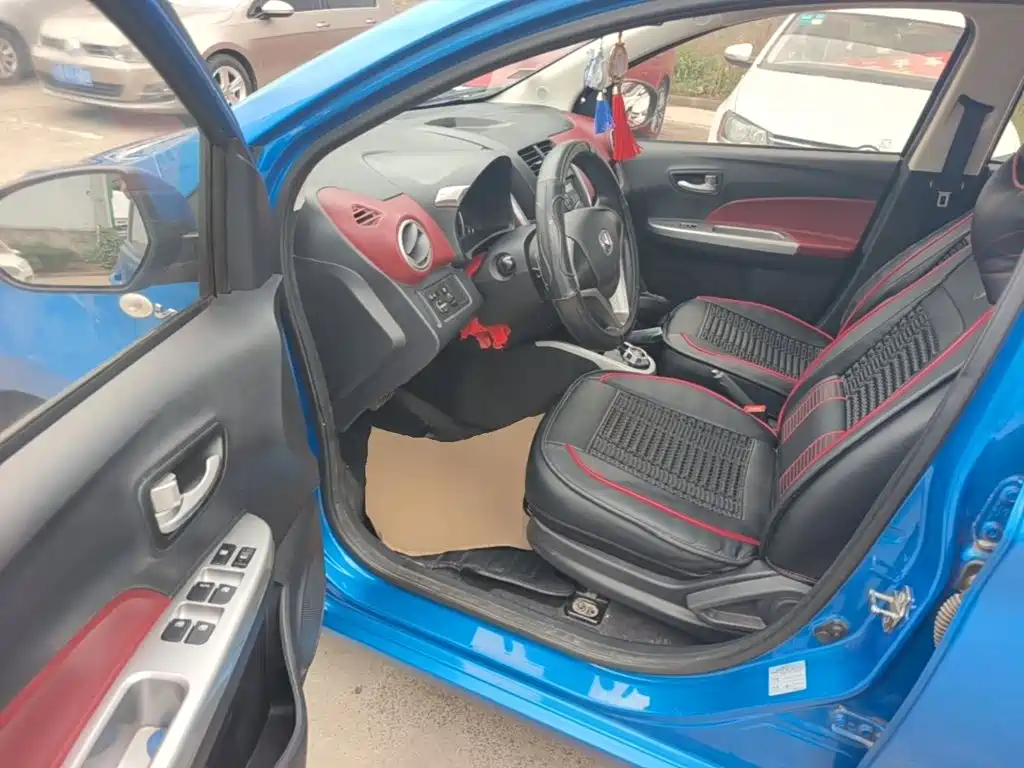 Changan Benben 2015 2015 1.4L IMT Luxury (China V)