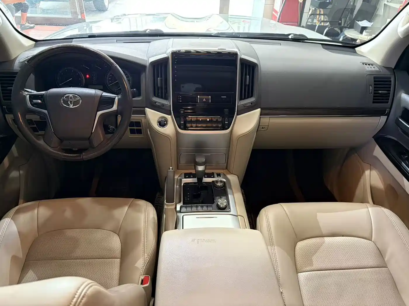 Toyota Land Cruiser (Import) 2019