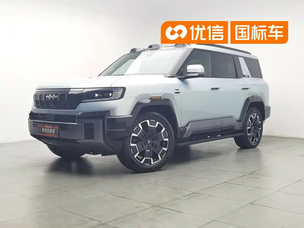Fang Cheng Bao Leopard 8