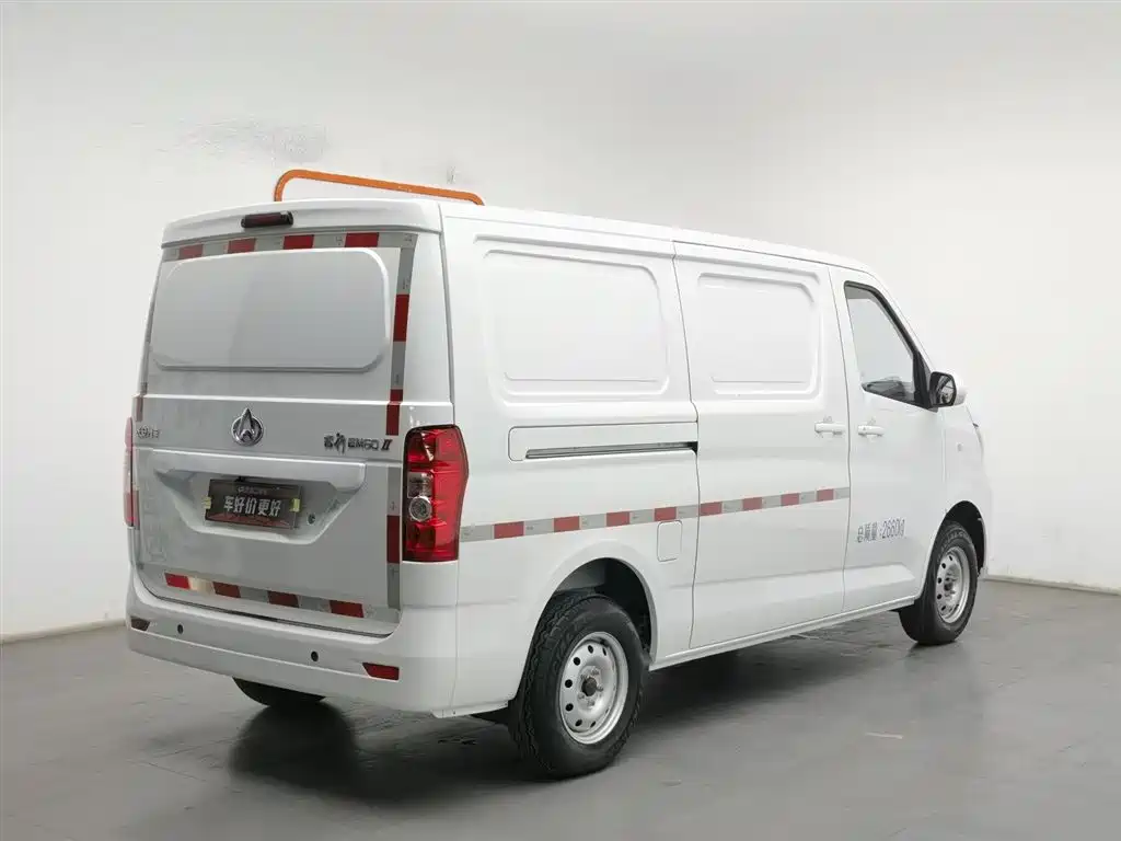 CHANGAN CHANGAN RUIXING EM60