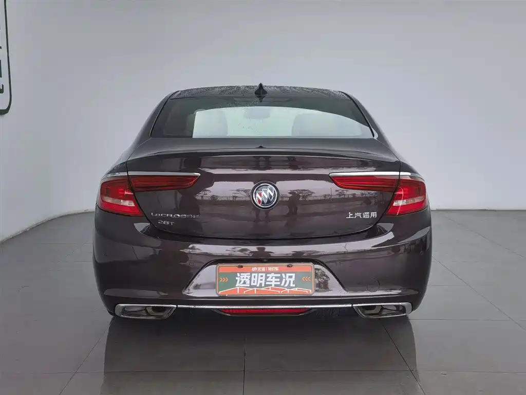 Фото 4 - Buick LaCrosse