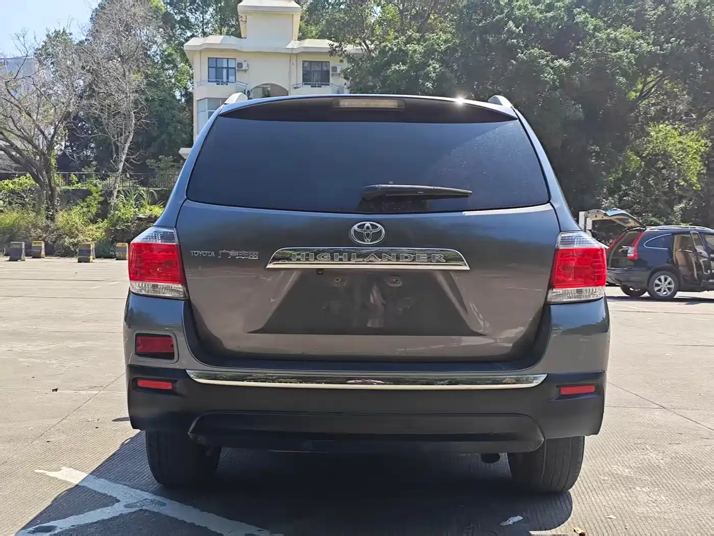Toyota Highlander 2012 2.7L 2WD 7-Seat Elite фото 11