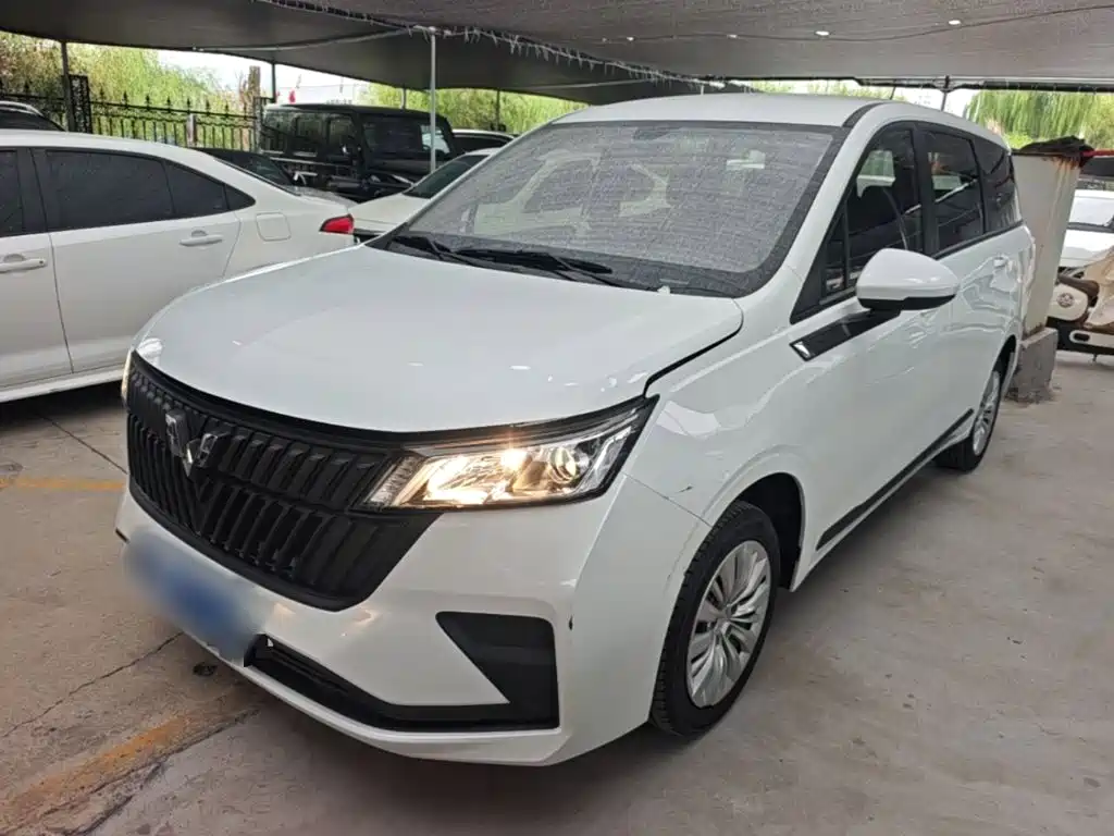 Wuling Motors Wuling Jiachen 2023 2022 1.5L Manual Joy Elite