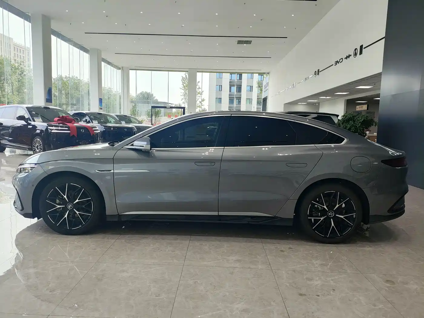 Фото 8 - BYD Han