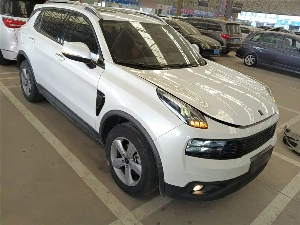 Lynk & Co 01 2019 2.0T 2WD Pure Version China VI фото 4