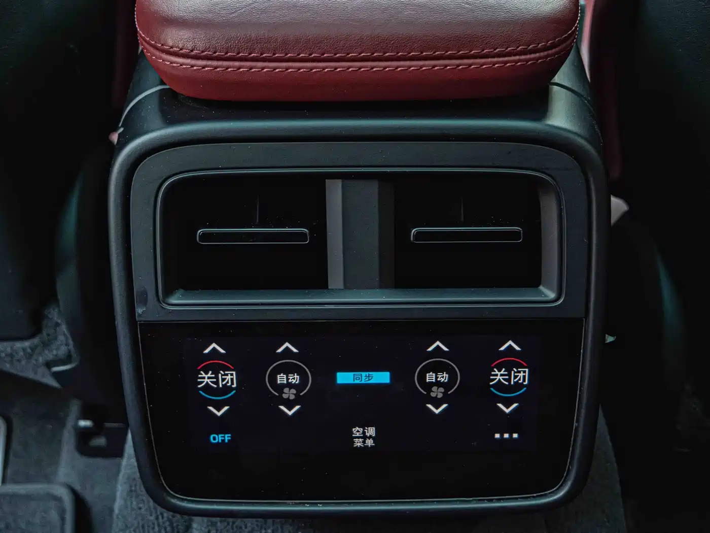 Porsche Taycan 2022 Facelift Taycan фото 23