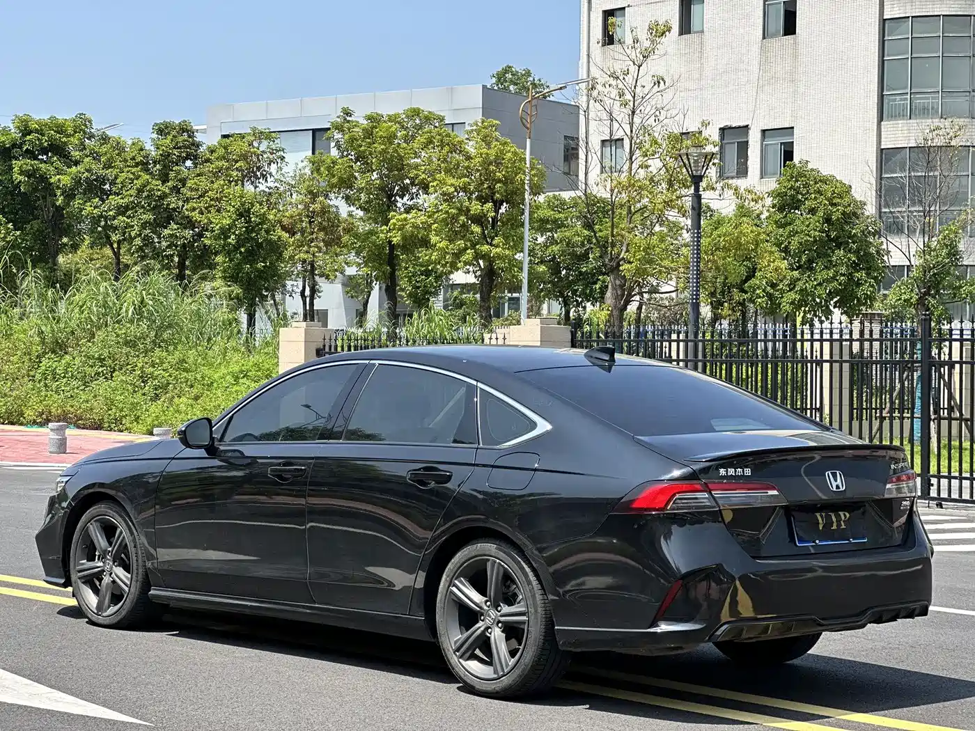 Фото 7 - Honda Inspire