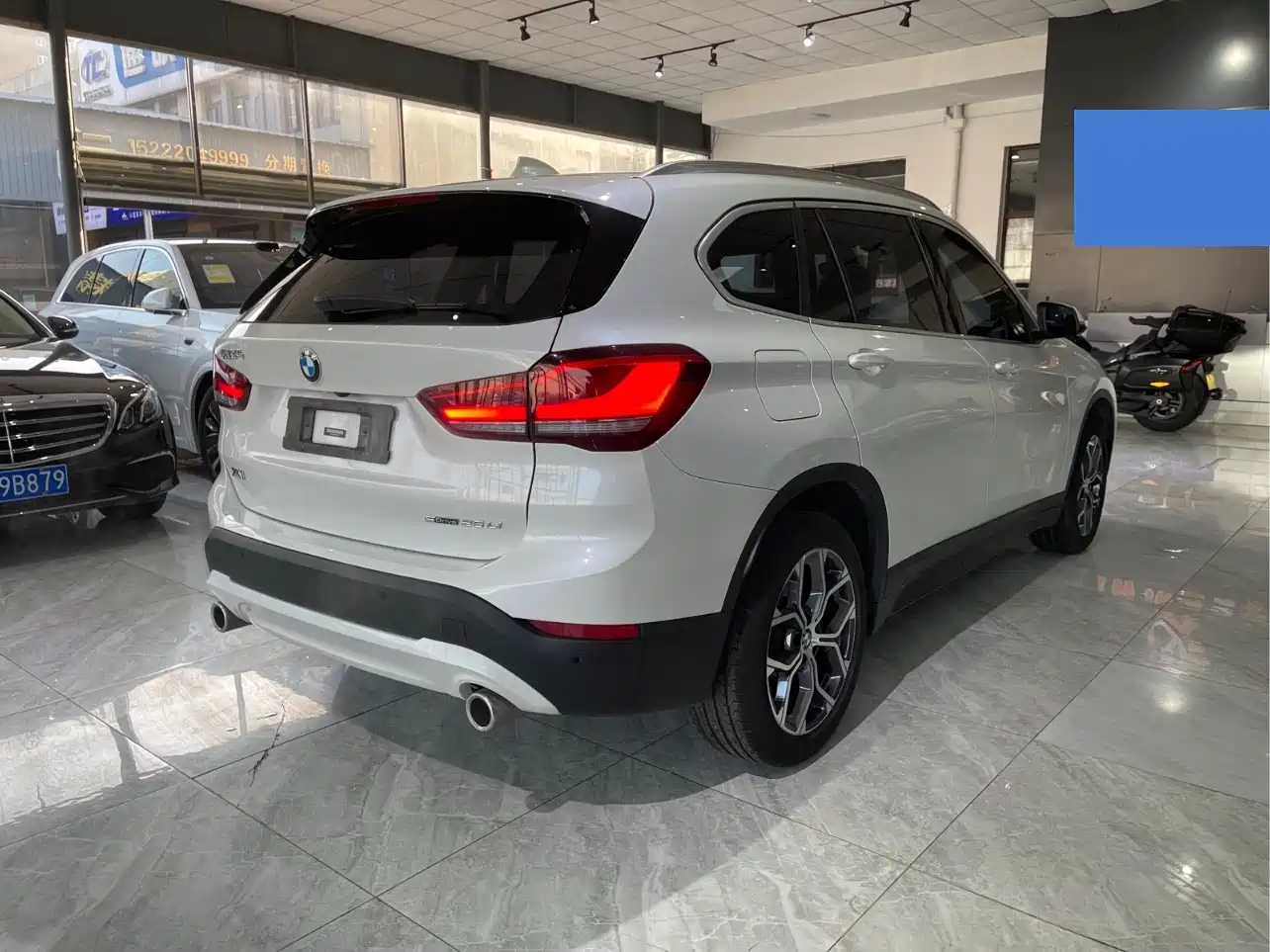 BMW X1 2021 sDrive25Li Leading фото 9