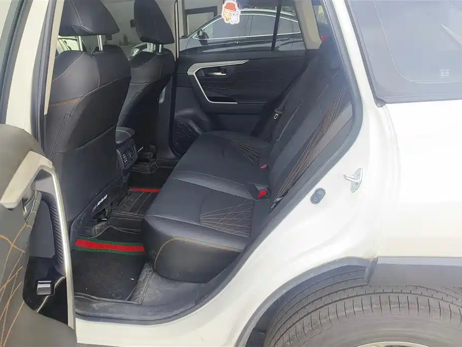 Toyota RAV4 Rongfang 2024 2.0L CVT FWD Style Plus Edition фото 11