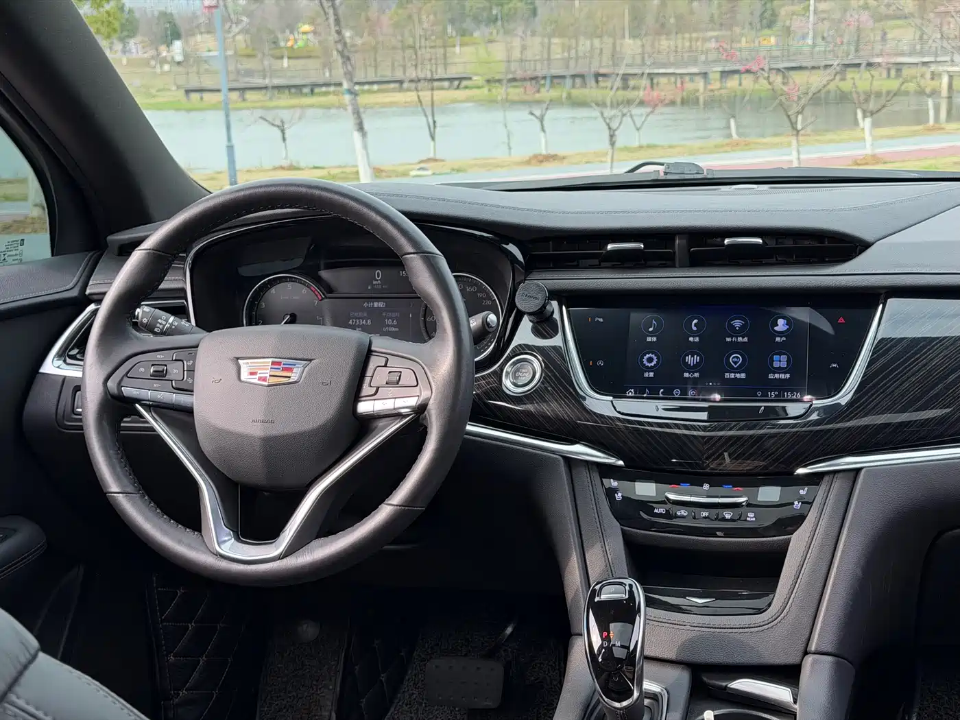 CADILLAC XT6