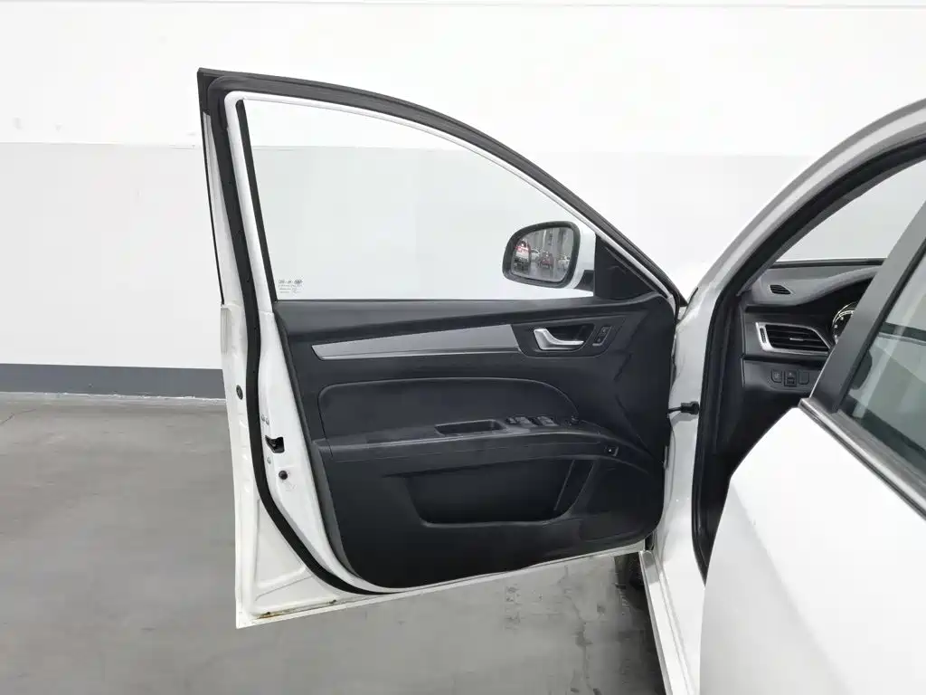 Besturn B30 2016 2016 1.6L Automatic Luxury