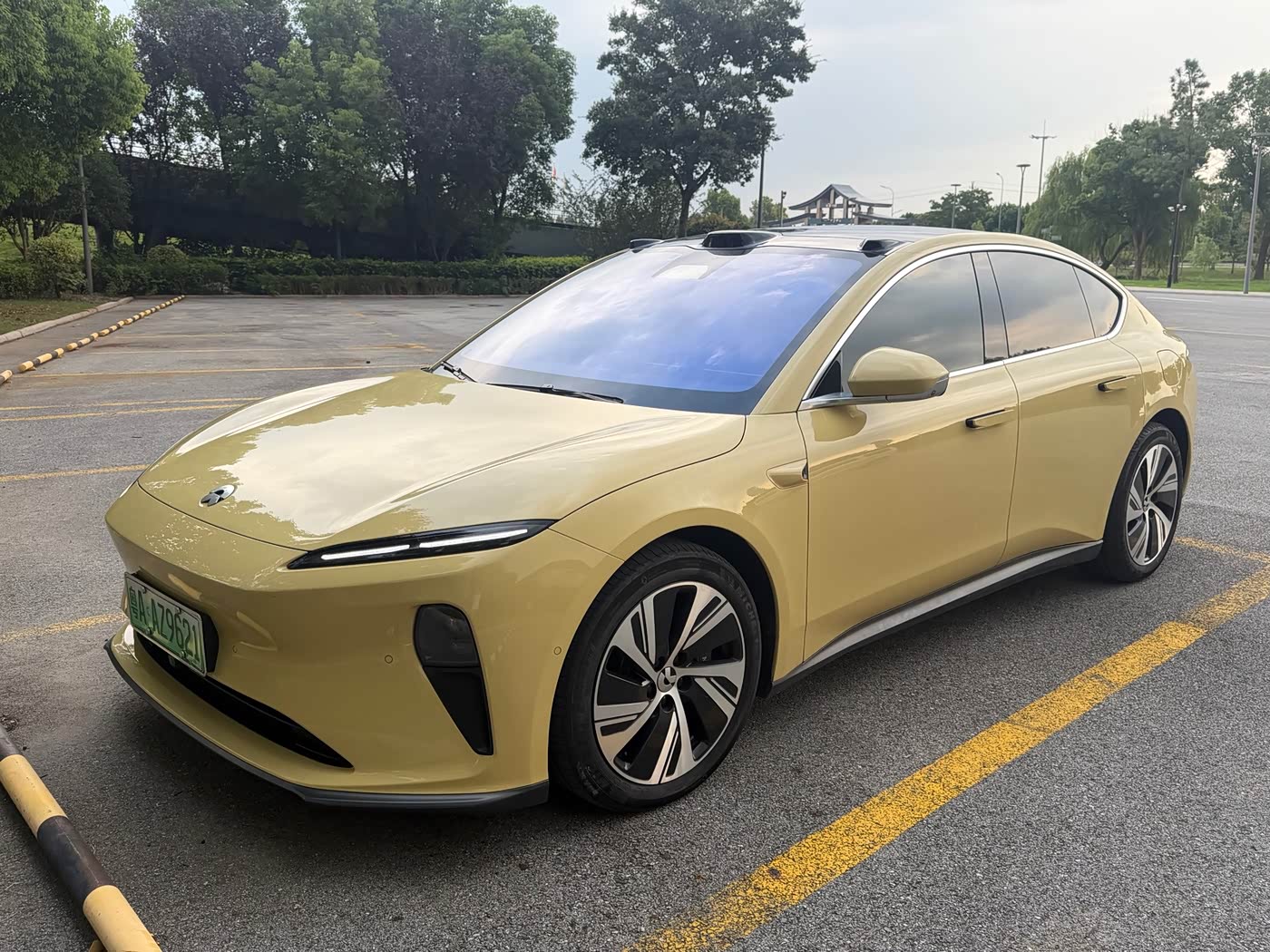 NIO ET5
