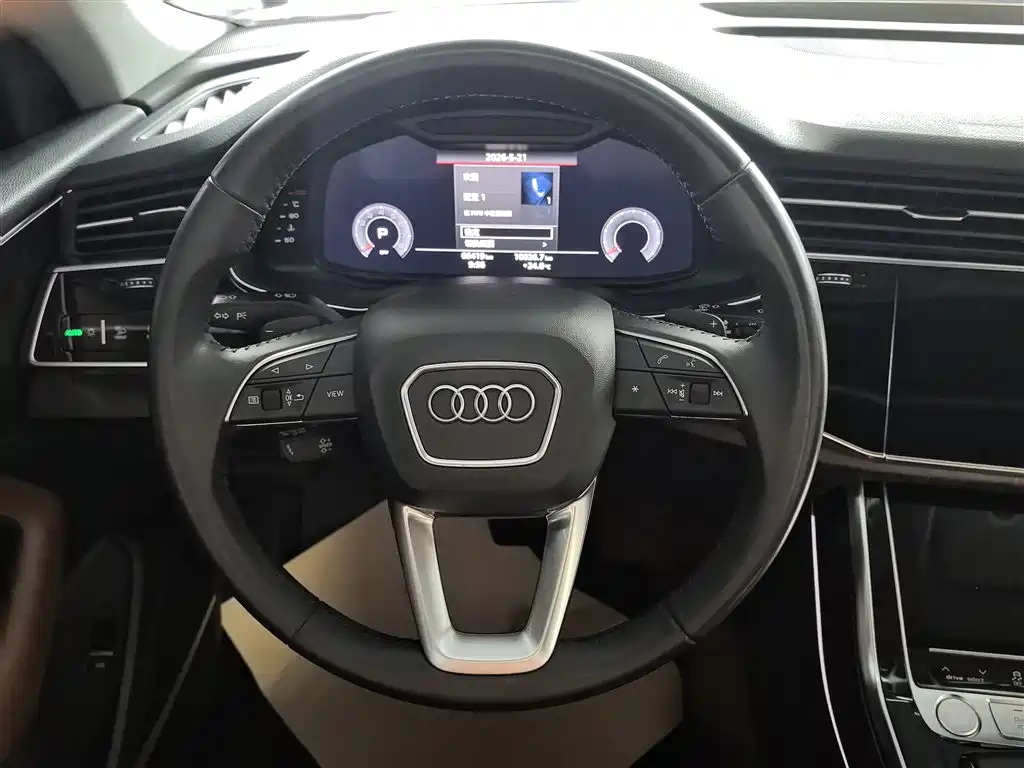 Audi Q8 2019 55 TFSI Luxury Dynamic фото 9