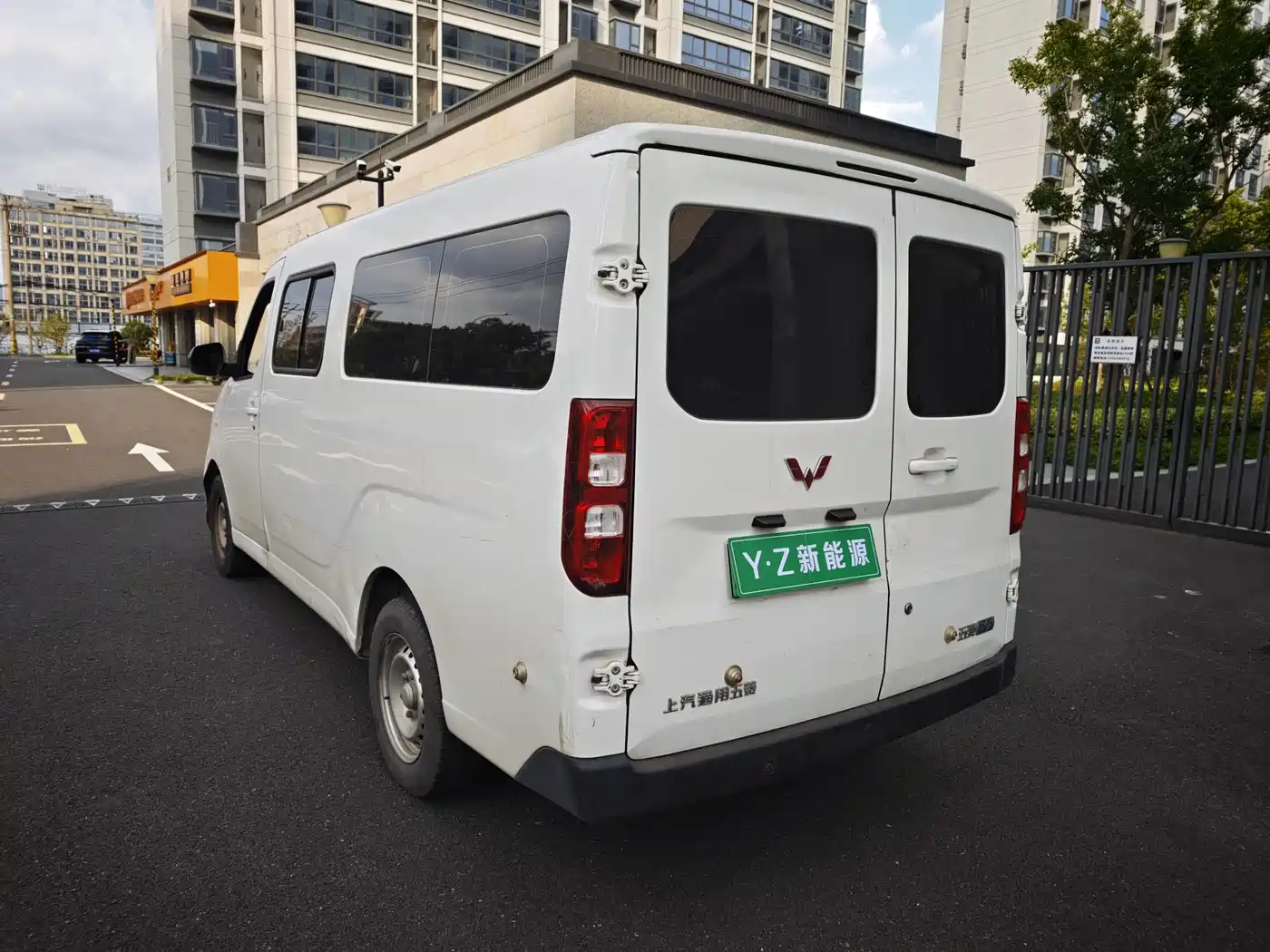 Wuling Motors Wuling Yangguang 2024 2024 300km Comfort Passenger Version 60kW