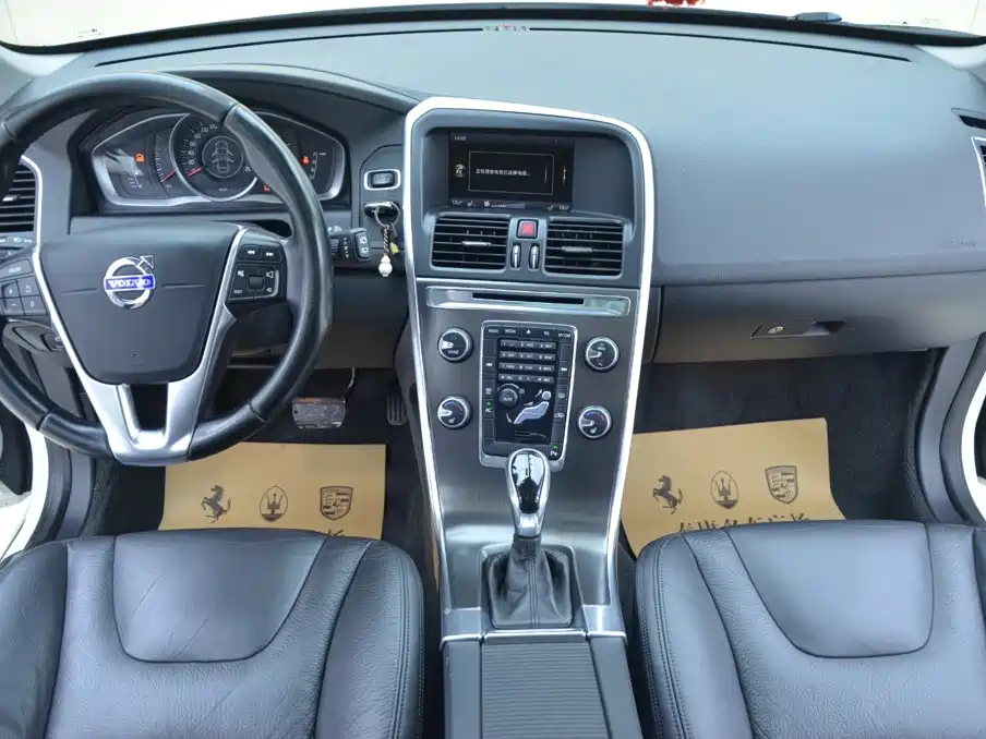 Volvo XC60 (Import) 2013 2014 T5 Zhiyi Edition