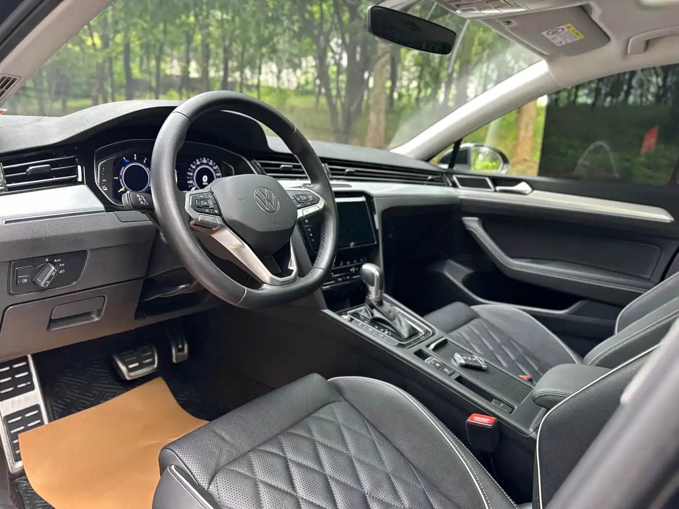 Volkswagen Magotan GTE Plug-in Hybrid 2022 GTE Luxury фото 6
