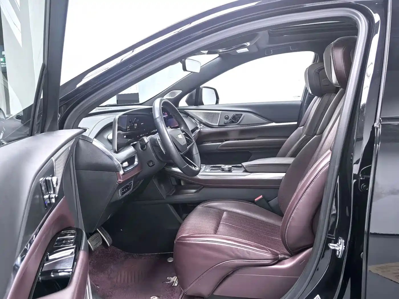 Фото 7 - Cadillac XT5