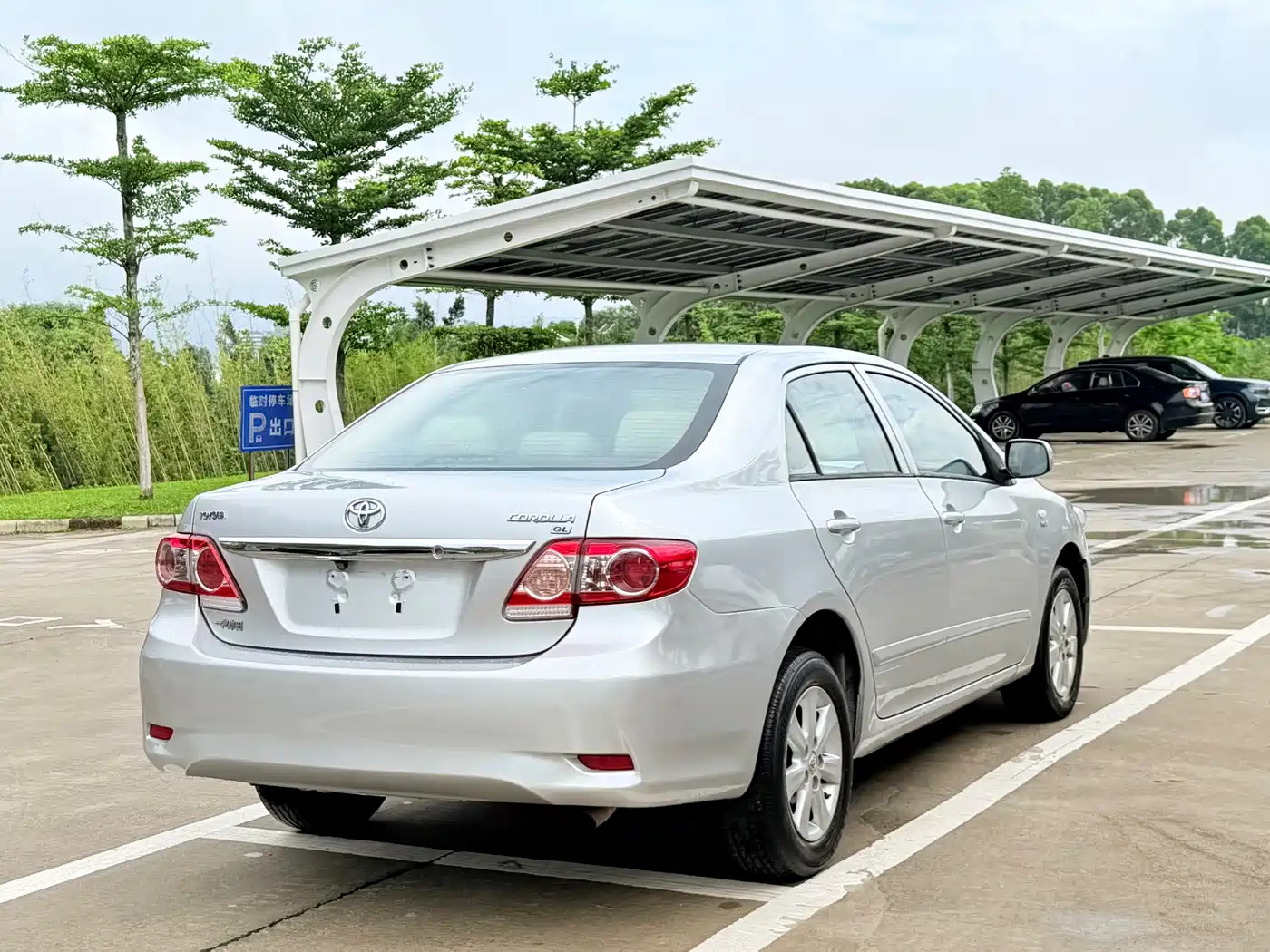 Toyota Corolla 2011 Model 1.6L Automatic GL Sunroof фото 5