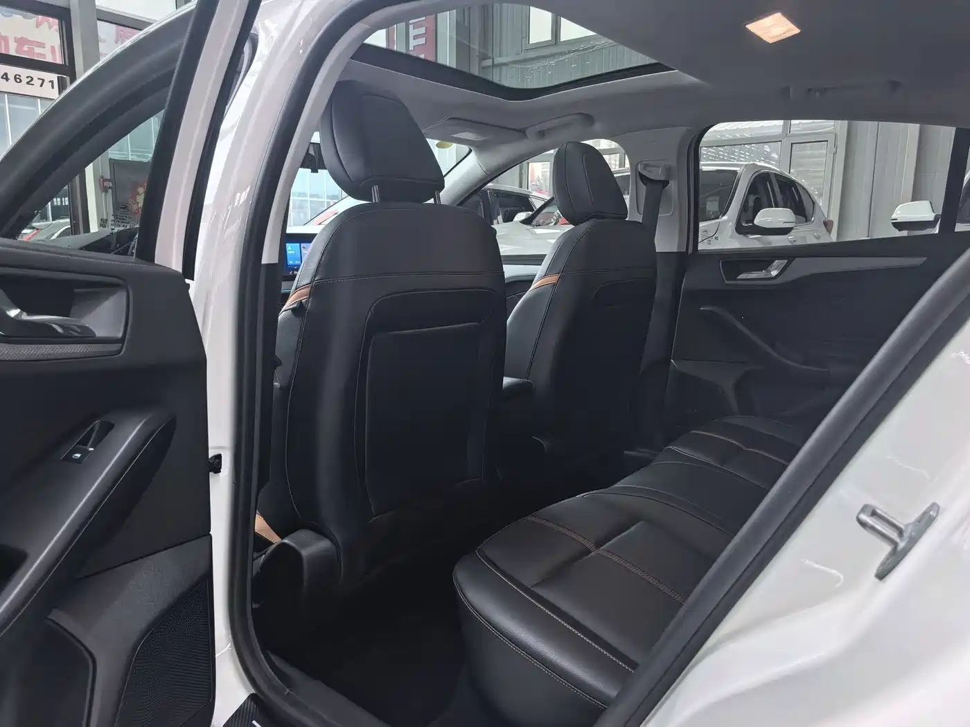 Ford Focus 2023 2022 Sedan EcoBoost 180 Auto Speed Edition