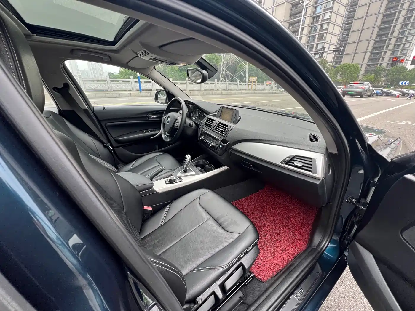 BMW 1 Series (Import) 2013 Facelift 116i Leading Model фото 10