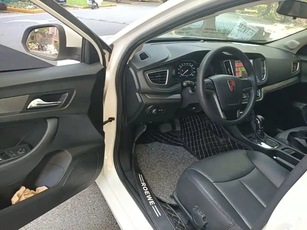Roewe 360 2017 2017 1.5L Auto Luxury Edition