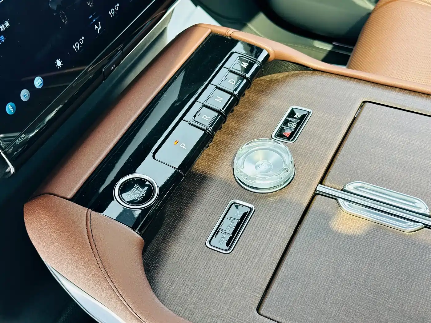 Фото 18 - Lincoln Navigator