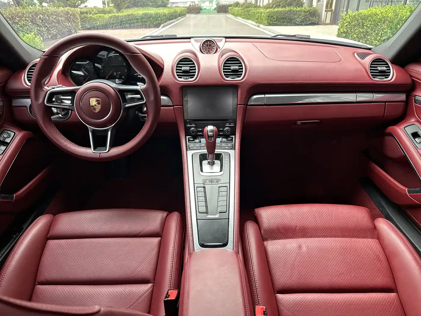 Porsche 718 2018 Cayman 2.0T фото 10