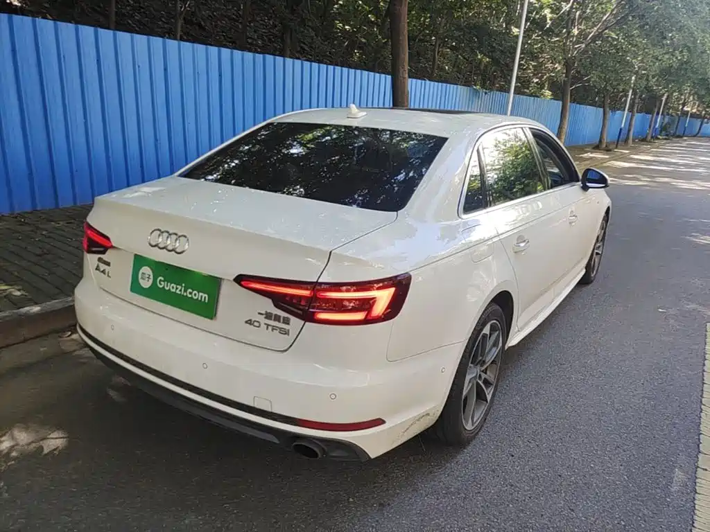Фото 7 - Audi A4L