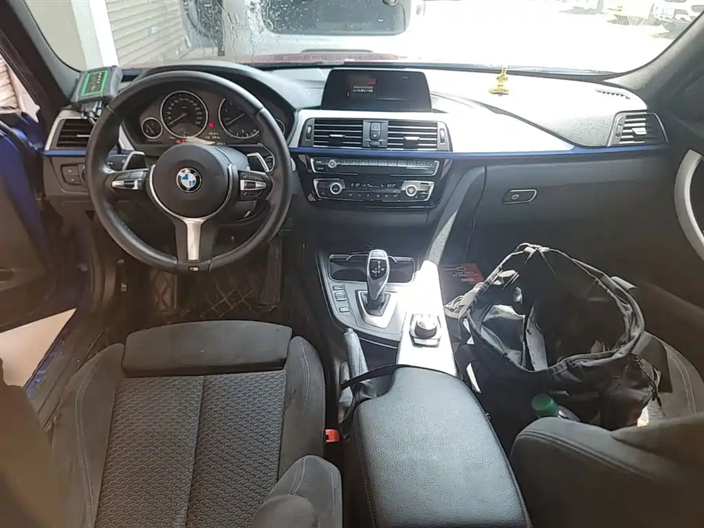 BMW 3 Series 2018 320i M Sport Package фото 10