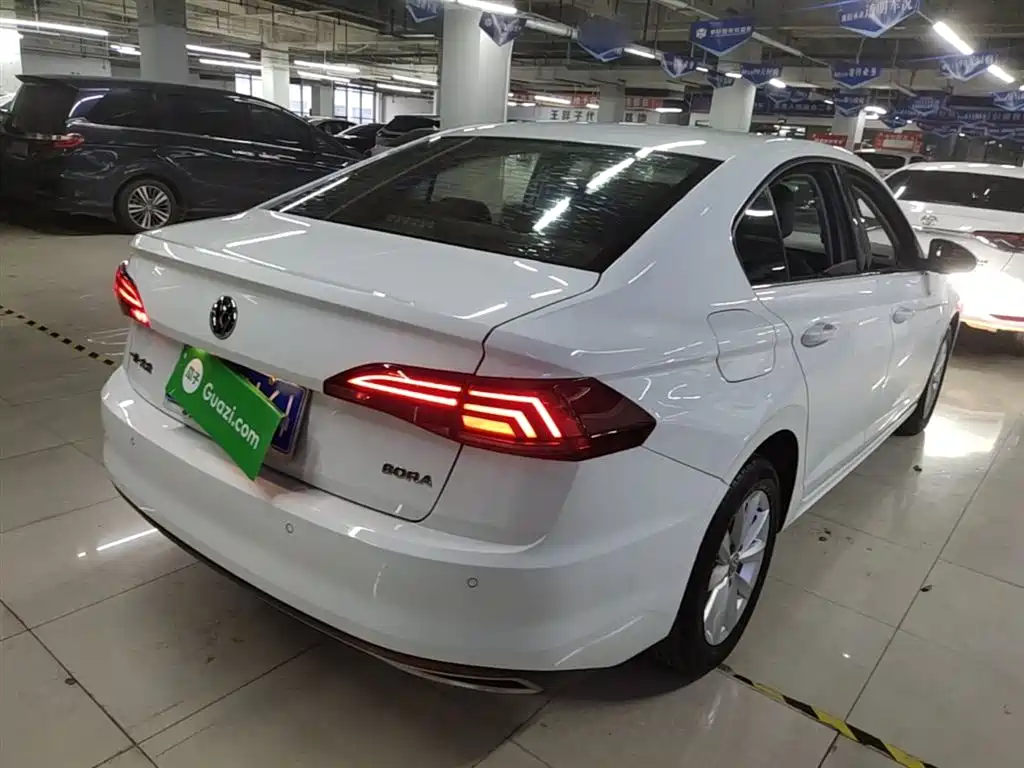Volkswagen Bora 2019 Facelift 1.5L Automatic Comfort China VI фото 7