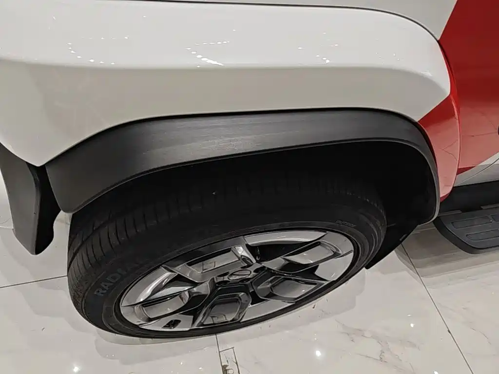 Photo 23 - iCAR V23