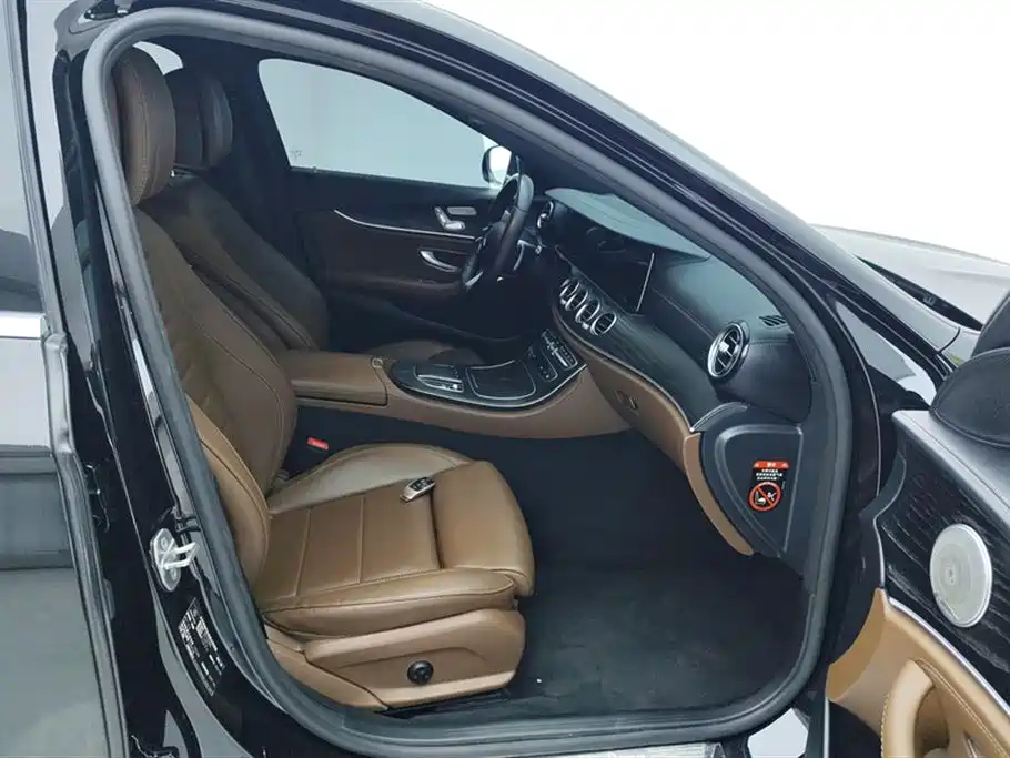 Mercedes-Benz E-Class 2021 E 260 L Sport фото 8