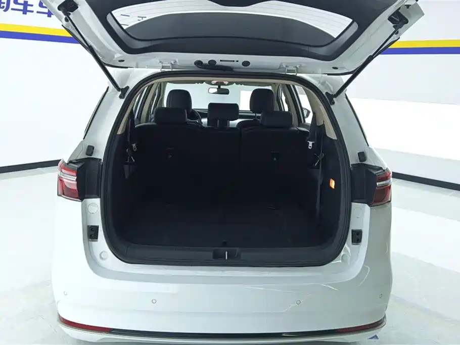 BYD Song MAX 2021 Upgrade 1.5T Automatic Luxury Edition 7-Seater фото 4