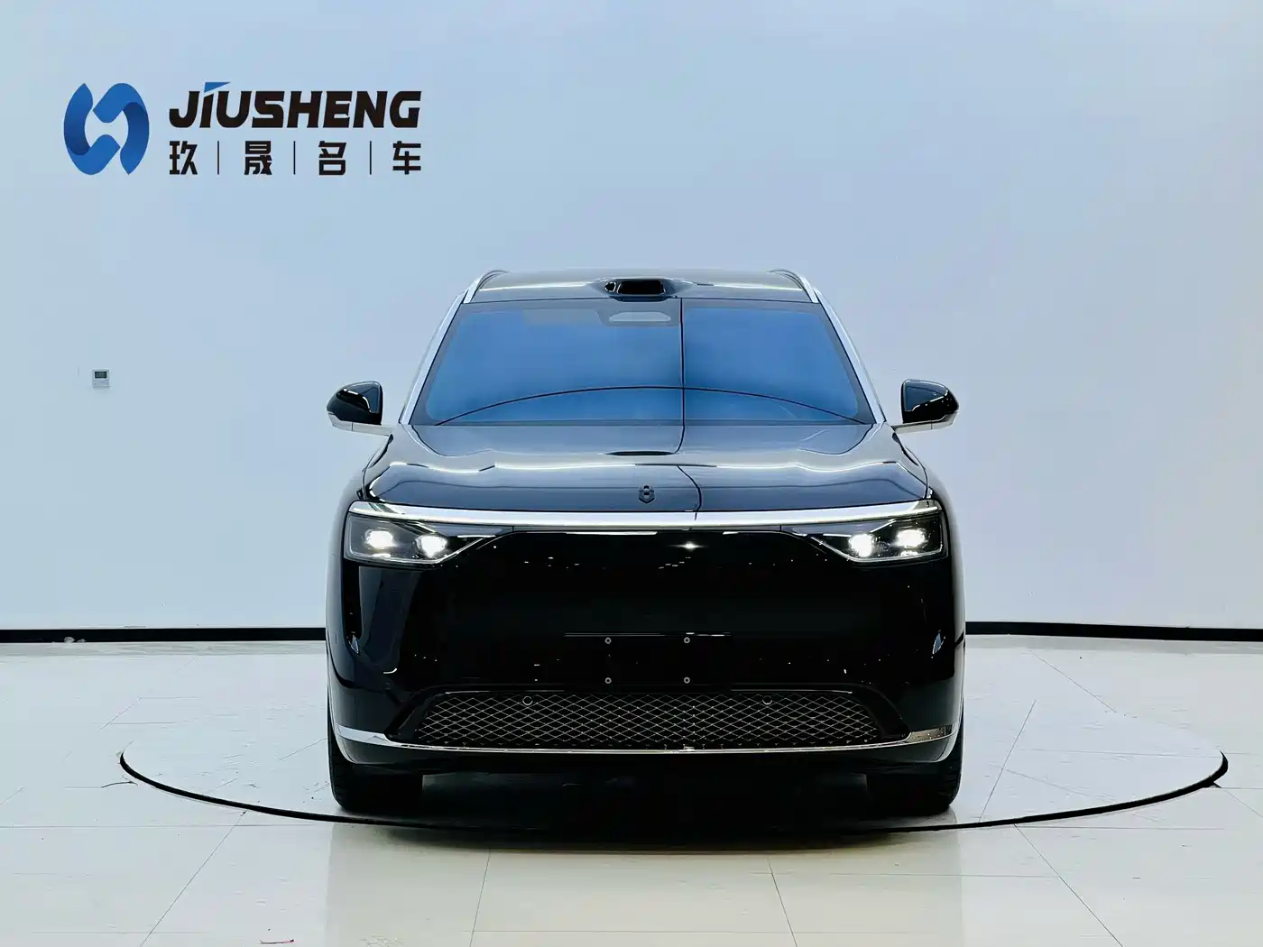 AITO Wenjie AITO M8 2025 Pure Electric Max+ 6-seater AWD фото 2
