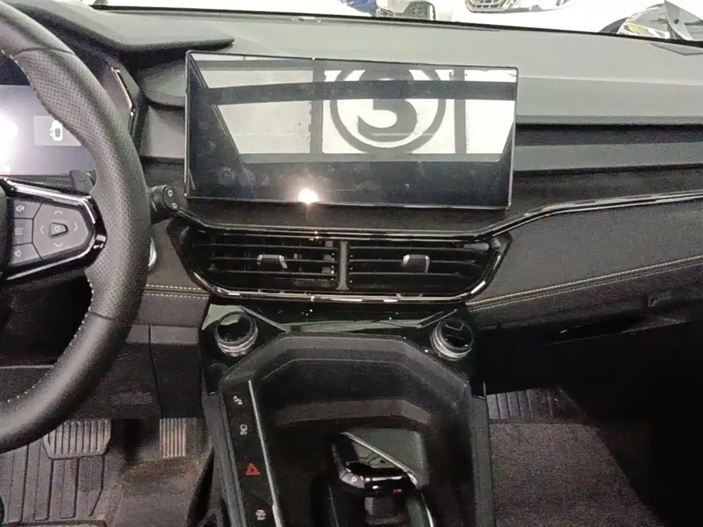 Lynk & Co 06 2023 Remix 1.5T Power Halo фото 13