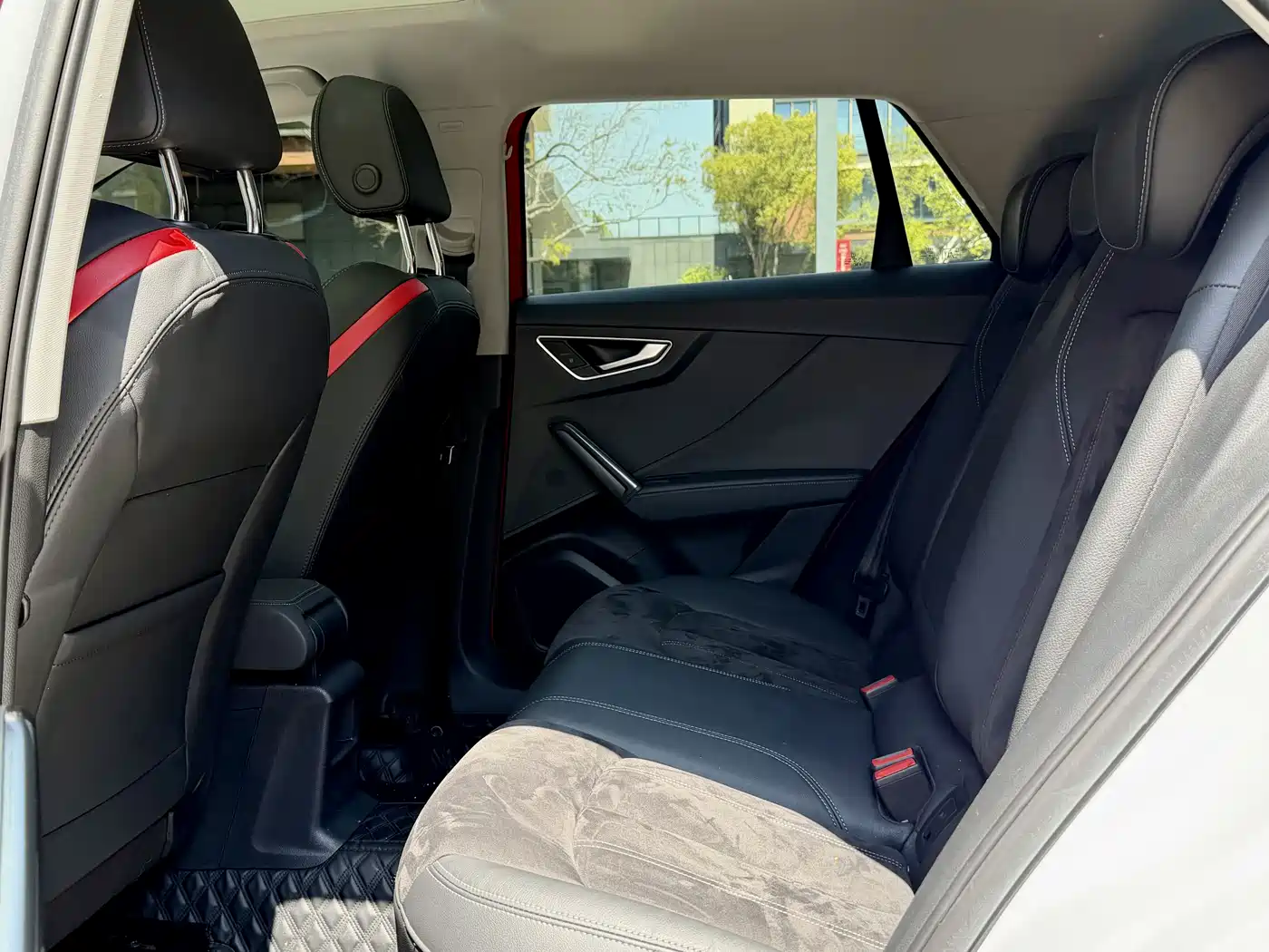Audi Q2L 2022 35 TFSI Luxury Dynamic фото 16