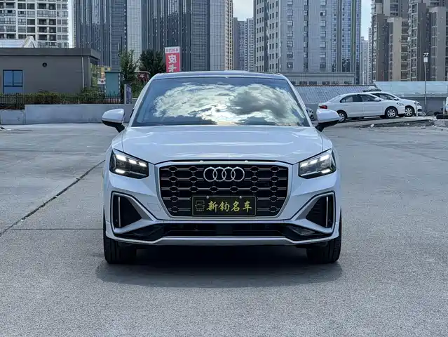 Audi Q2L 2022 35 TFSI Fashion Dynamic — фото 2