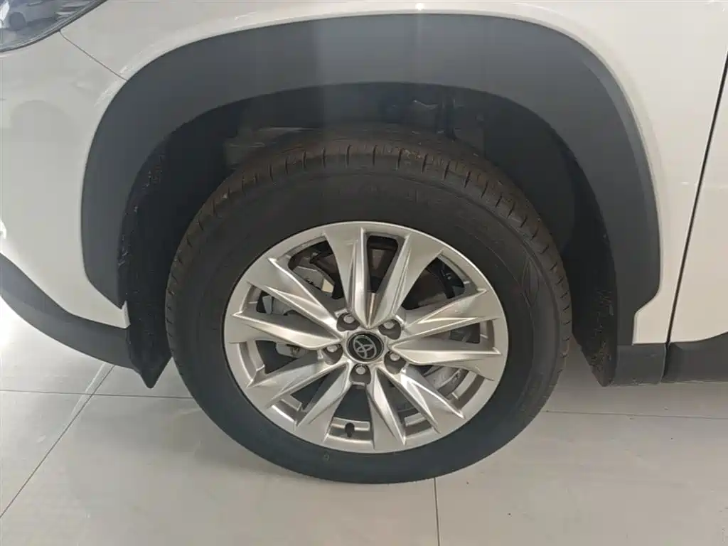 Toyota Corolla Cross 2025 2.0L Pioneer Edition фото 23