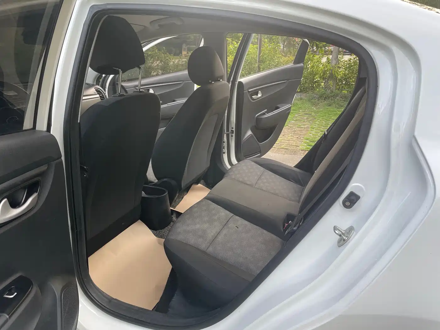 Kia K2 2019 Sedan 1.4L AT 15th Anniversary Special Edition GLS China VI фото 15