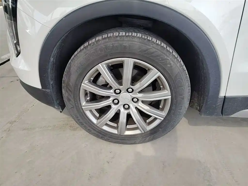 Cadillac XT4 2018 Model 28T 2WD Luxury фото 23